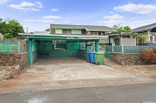 94-1037 Awalai St, Waipahu, HI, 96797-3230 | Card Image