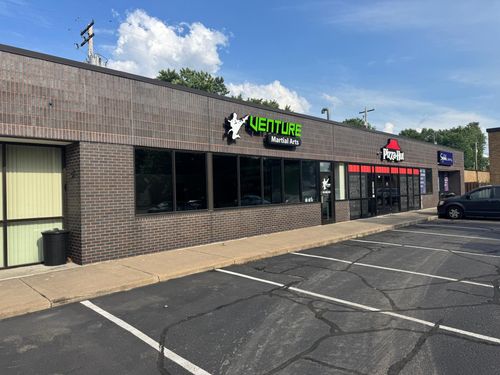 608 Snelling Ave S, Saint Paul, MN, 55116-1528 | Card Image