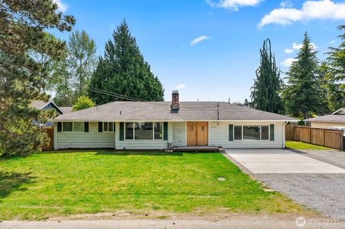 6526 77th Pl Ne, Marysville, WA, 98270-3353 | Card Image