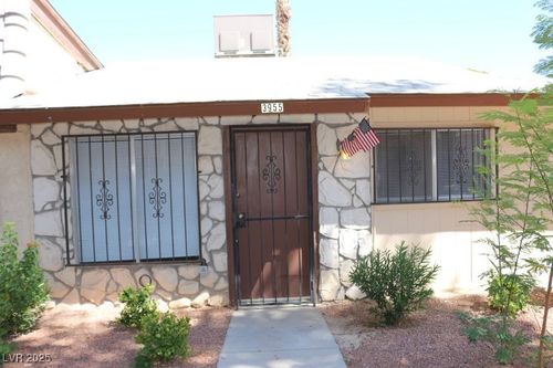 3955 Visby Ln, Las Vegas, NV, 89119-7183 | Card Image