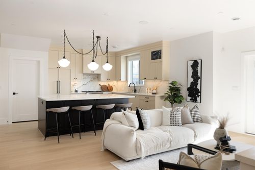 103-646 Girard Ave, Coquitlam, BC, V3K1S8 | Card Image