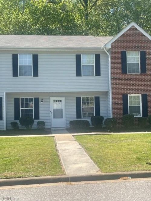 3524 Clover Meadows Dr, Chesapeake, VA, 23321-4411 | Card Image