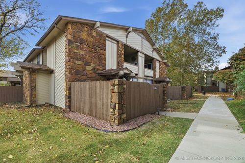 15c-6526 S Memorial Dr, Tulsa, OK, 74133-3899 | Card Image