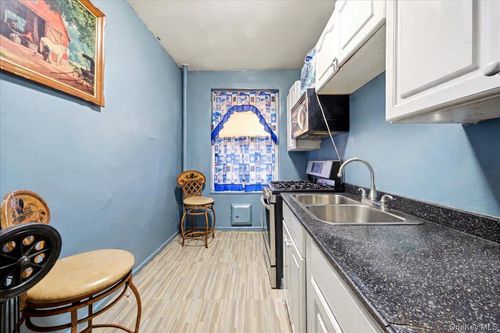 2e-1974 Lafontaine Ave, Bronx, NY, 10457-4712 | Card Image
