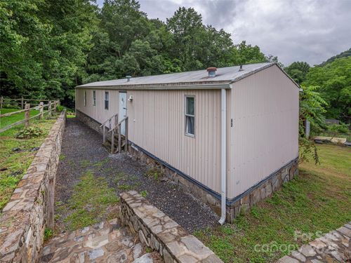 60 Pebble Way, Maggie Valley, NC, 28751-7614 | Card Image