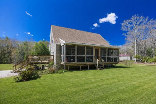 7 Westchester Park, Center Barnstead, NH, 03225-3382 | Card Image