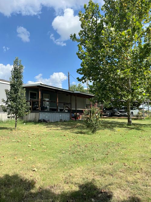 121 Peach St, Graford, TX, 76449-3701 | Card Image