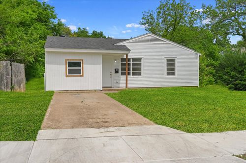 3835 Lovingood Dr, Dallas, TX, 75241-4307 | Card Image