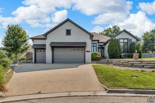 4112 Blackjack Oak Dr, Lawrence, KS, 66047-1945 | Card Image