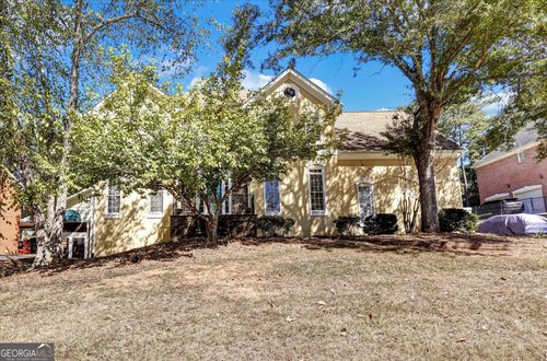 2700 Riverfront Dr, Snellville, GA, 30039-8522 | Card Image