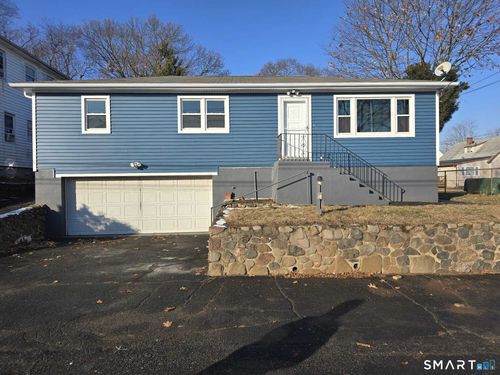 28 Hugo St, West Haven, CT, 06516-1308 | Card Image