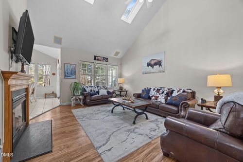 208 Trailview Dr, Cary, NC, 27513-1621 | Card Image