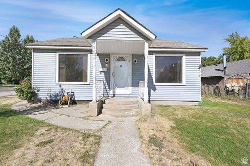 390 S 1st W, Preston, ID, 83263-1417 | Card Image