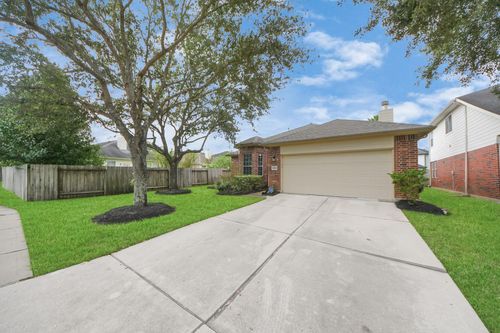 12902 Meadow Springs Dr, Pearland, TX, 77584-6514 | Card Image