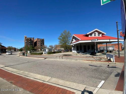 312 Green St E, Wilson, NC, 27893-4106 | Card Image
