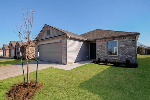 4008 Becky Ln, Mustang, OK, 73064-4066 | Card Image