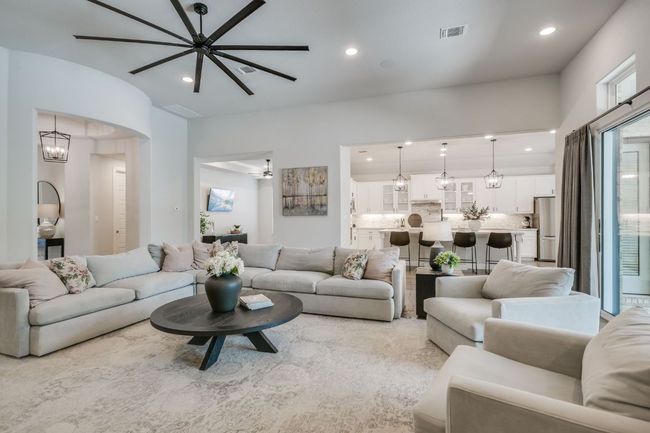 206 Bridge Water Loop, House other with 4 bedrooms, 4 bathrooms and 4 parking in Dripping Springs TX | Image 17