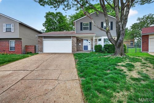 1544 Saint Vincent Ct, Saint Louis, MO, 63104-2042 | Card Image