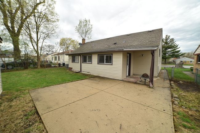 813 S Wolf Rd, House other with 3 bedrooms, 3 bathrooms and 2 parking in Des Plaines IL | Image 41