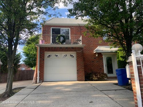 61 Comstock Avenue, Staten Island, NY, 10314 | Card Image