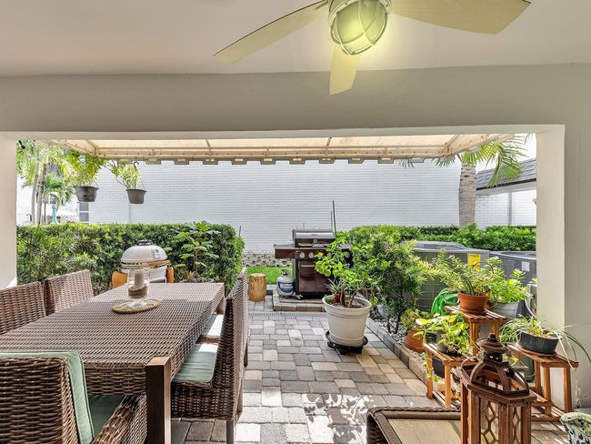 privacy yard with direct access to pool | Image 67