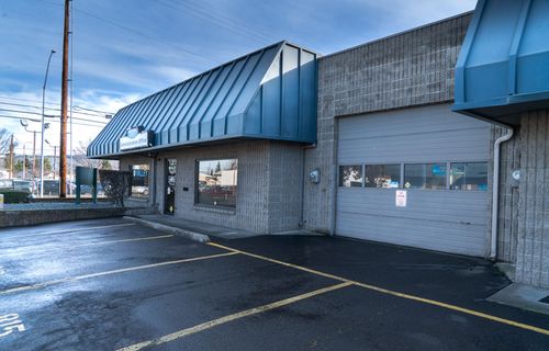 1-815 N Central Ave, Medford, OR, 97501-5873 | Card Image