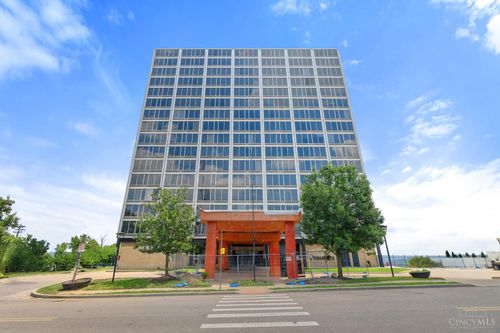 810 Matson Pl, Cincinnati, OH, 45204-1487 | Card Image