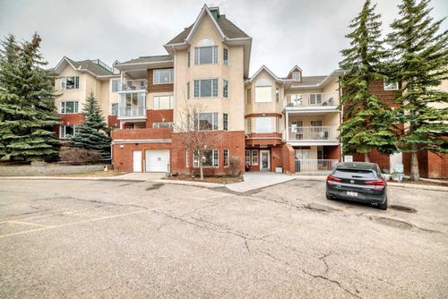 3202 Sienna Park Green Sw, Calgary, AB, T3H3N7 | Card Image