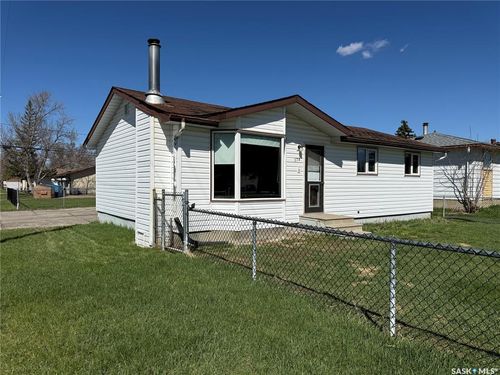 578 4 Ave W, Melville, SK, S0A2P0 | Card Image