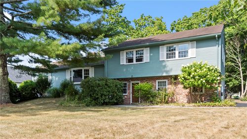 5 Fishing Cove Rd, North Kingstown, RI, 02852-4010 | Card Image