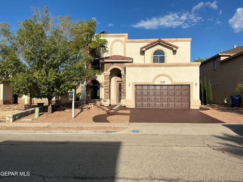 3167 Rustic Hidden Dr, El Paso, TX, 79938-2743 | Card Image
