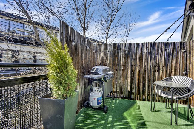 UNIT-337 - 1033 W 14 Th Pl, Condo with 3 bedrooms, 2 bathrooms and 1 parking in Chicago IL | Image 24