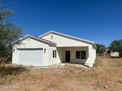 25 Rene Ct, Rio Rico, AZ, 85648-7313 | Card Image