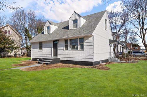 126 Fairview Blvd, Hempstead, NY, 11550-2904 | Card Image