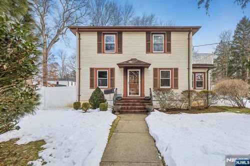 61 Julia St, Closter, NJ, 07624-2461 | Card Image