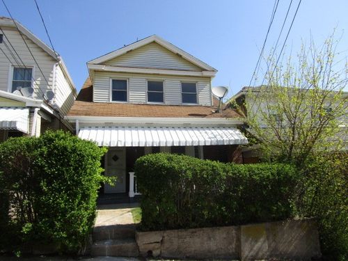 327 Quincy Ave, Mt Oliver, PA, 15210-2333 | Card Image