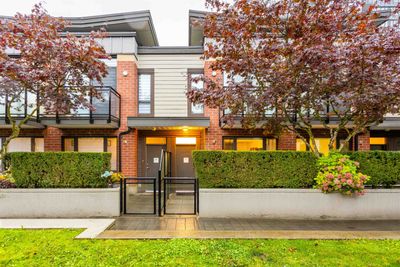 22 - 130 Brew St, Townhouse with 2 bedrooms, 2 bathrooms and 2 parking in Port Moody BC | Image 1