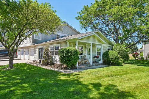 1302 Fall Ct, Wheeling, IL, 60090-2222 | Card Image