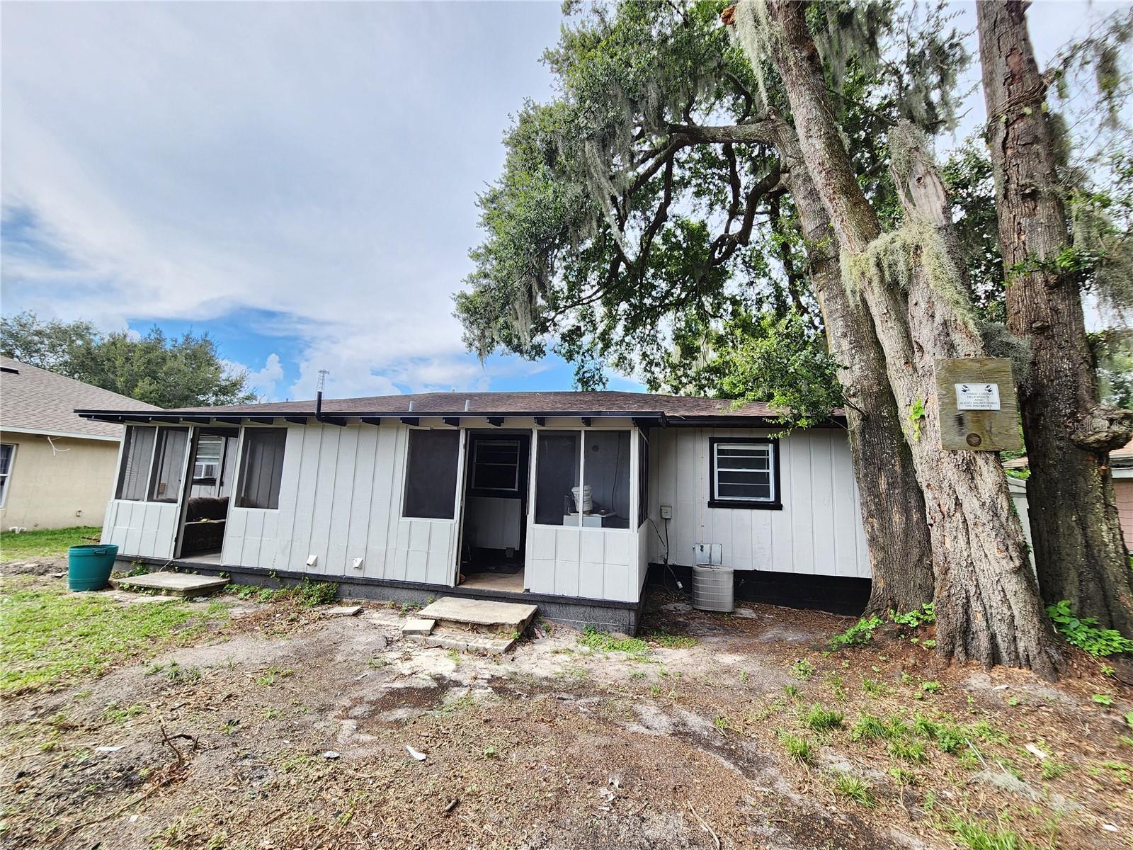 Sycamore St, Lakeland, FL 33815