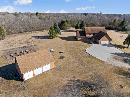 14N515 Highland Ave, ELGIN, IL, 60124-7938 | Card Image