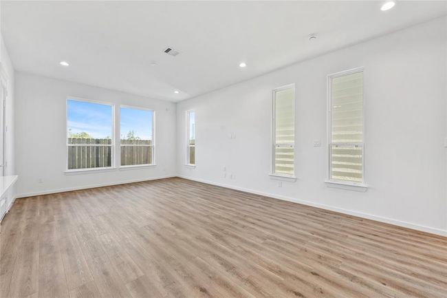 *Photos of similar plan with finish package 2 | Image 12