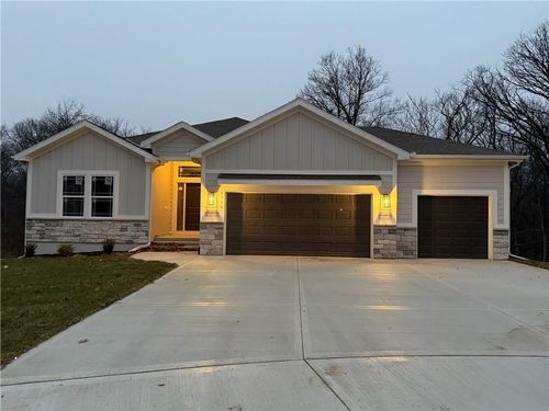 1300 Melissa Ct, Kearney, MO, 64060-8732 | Card Image