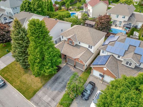 36 Kittiwake Dr, Stittsville, ON, K2S1Z5 | Card Image