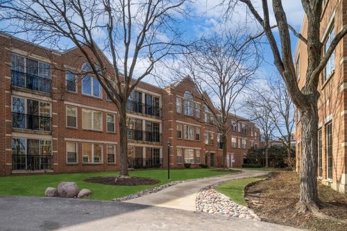 207-1625 Glenview Rd, Glenview, IL, 60025-2973 | Card Image