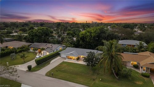 939 Bluebird St, NAPLES, FL, 34104-4455 | Card Image