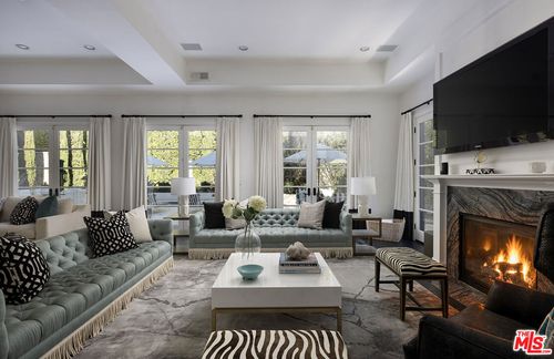 1600 Clear View Dr, Beverly Hills, CA, 90210 | Card Image