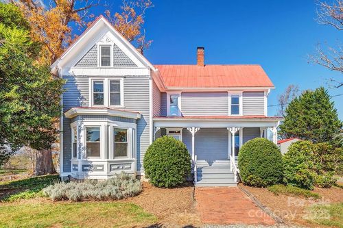 839 Jupiter Rd, Weaverville, NC, 28787-8505 | Card Image