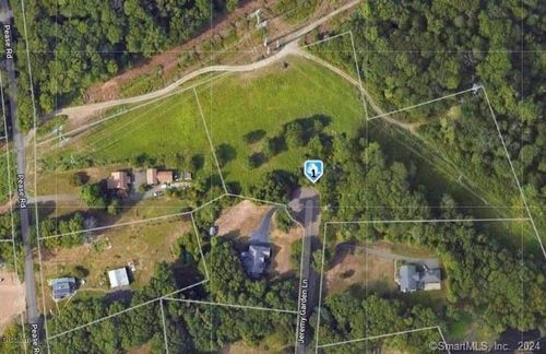 18 Jeremy Garden Ln, Woodbridge, CT, 06525-2044 | Card Image