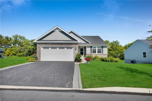 4221 Magnolia Ln, Whitehall, PA, 18052-2543 | Card Image