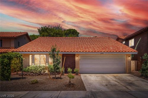 3149 Mediterranean Dr, Las Vegas, NV, 89117-2333 | Card Image